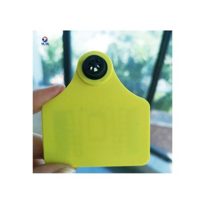 China Waterproof/UHF 18000-C Working Frequency 915KHZ PU Waterproof Ear Tag Animal Livestock Waterproof For Animal Management for sale