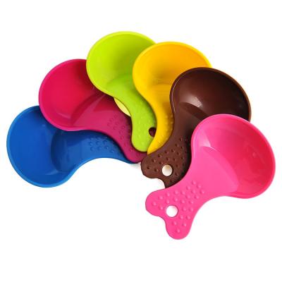 China Cartoon Candy Color Small Puppy Eating Spoon Dog Food Doser for sale