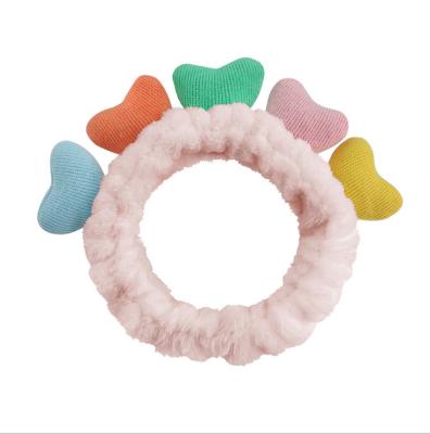 China DALLIS Korea Autumn Winter Plush Headband Female Fashionable Multicolor Love Hair Ornaments Headband With Beautiful Girl Face Makeup Hair Circle for sale