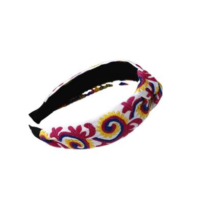 China 2021 Fashionable New Hair Band Straw Weaving Knotted Headband Embroidery Headband For Women Hair Circle Handmade Cross Hair Accessories for sale