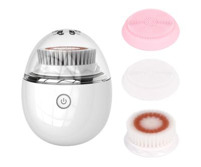 China Mini Portable Sonic DEEP CLEANING Facial Cleansing Brush Exfoliating Pore Face Brush Silicone Deep Cleansing Electric Facial Cleansing Brush for sale