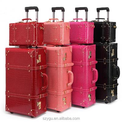 China Ready to ship PU 2 in one vintage leather covered wooden luggage set for sale