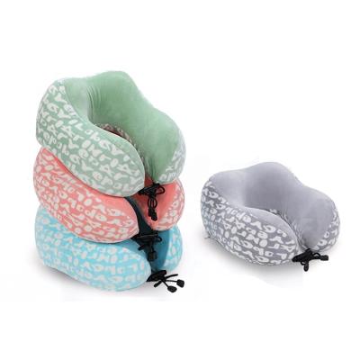 China Latest Magnetic Promotional Gift U Shape Cheap Travel Neck Pillow Memory Foam Pillow for sale