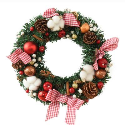 China Hot Simulation Eco-friendly Garland Props Door Amazon Sale Christmas Wreath Christmas Decoration for sale