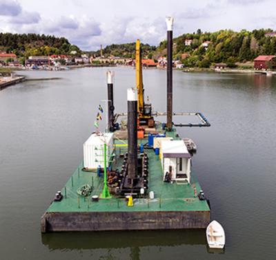 China Construction China Manufacturer Dredging Pontoon With Walking Weeds for sale