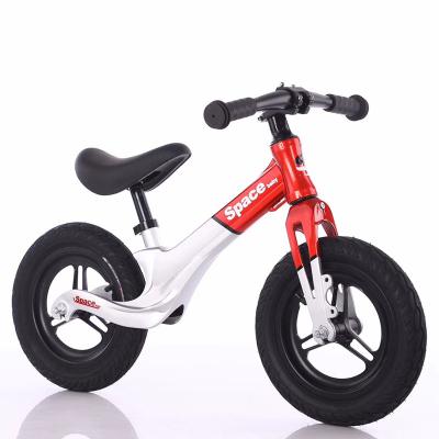 China Hig Technology 2021 New Models Magnesium Alloy Frame Kids Balance Bike Baby Walker Balance Bike Price Kids Bike No Pedal for sale