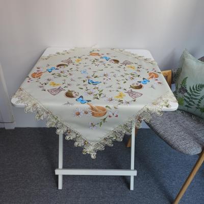 China Design Polyester Daisy Flower And Butterfly Cover Printed Waterproof Decorative Multi Tablecloth for sale