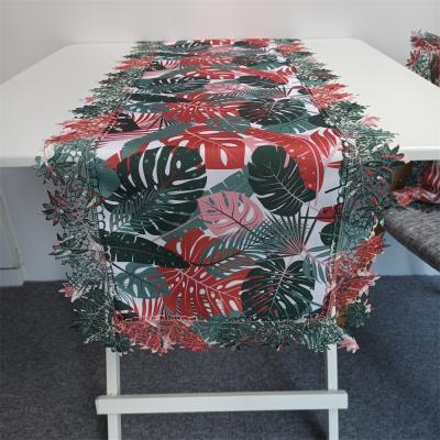 China Chemical Lace Around Border Factory Manufacture Printed Outdoor Decorative Table Runner For Sale for sale