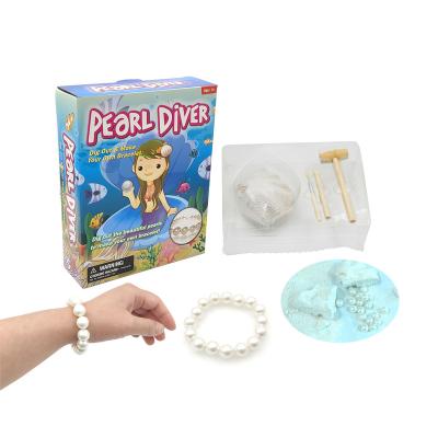 China Eco-friendly Material Children's Educational Diy Assembled Archaeological Toys Wholesale Diy Shell Pearl Bracelet Girl for sale