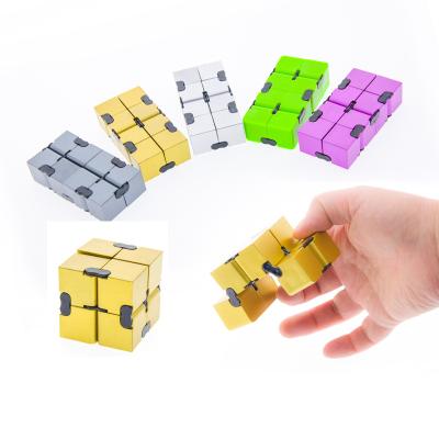 China ABS/Metal Yiwu Toy Magic Fidget Infinity Cube Play Cube Multicolor Mini Magic Fidget Cubes Moving Person for sale