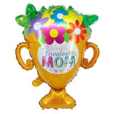 China Toy Greatest Gift Toy New Design Mothers Day World Mom Trophy Foil Balloons For Happy Mothers Day Birthday Party Decorations Supplies for sale