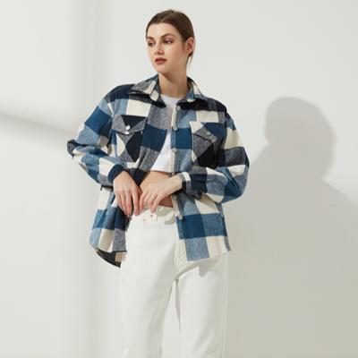 China OEM Breathable Breathable Jackets Coats Women's Plaid Shirt Jacket Coat Ladies Pockets Turn Down Collar Plus Size Female Outerwear for sale