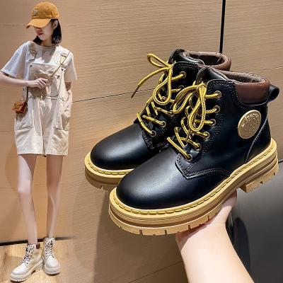 China 2022 Fashionable Breathable Autumn And Winter New Lady's Shorts Reject Women's Leisure Motorcycle Women's Martin Boots for sale