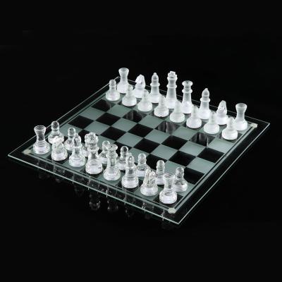 China High Quality Clear Glass Chess Set Easy Set New Design Portable International Chess Set for sale