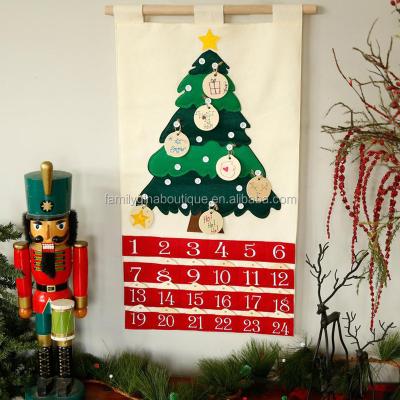 China New Pattern Christmas Decoration Wooden Calendar Button Felt Christmas Advent Calendar for sale