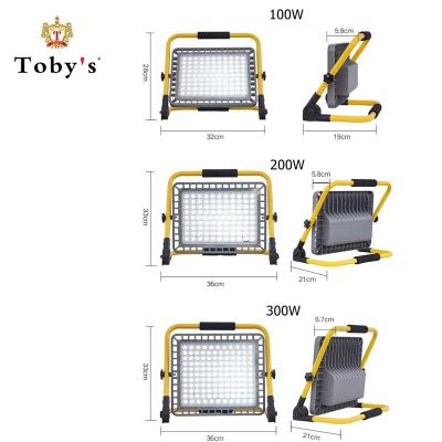 China Toby's 2022 hotsale 100W/200W/300W Outdoor portable Entertainment  Emergency charging Solar Flood light 230*60*520mm for sale