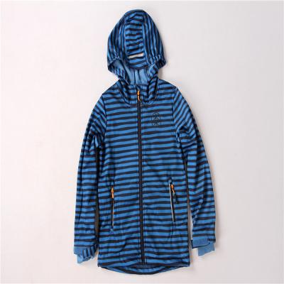 Cina L'inverno dei bambini a strisce blu di Stockpapa copre il rivestimento incappucciato di Softshell in vendita