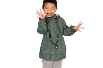 Cina Olive Green Polyester Childrens Parka leggera ricopre per l'inverno in vendita