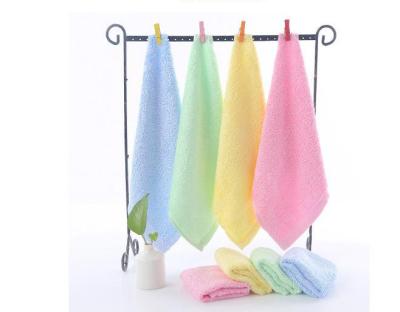 China Household Kitchen Kitchen Towel Bamboo Square Absorbent Microfiber Towel Washable Child Safe Towel for sale