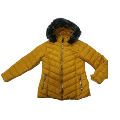 China Sustainable Fur Lined Outdoor Warm Coat Quilted Women's Bubble Stripper Jacket for sale