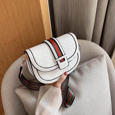 China 2021 retro new fashion women's simple wallet ladies shoulder bag messenger letter bag fashion personality square wide crossbody saddle for sale