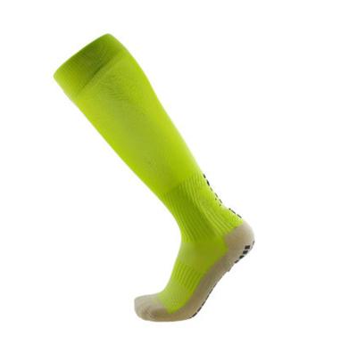 China QUICK DRY Wholesale Football Sports Grip High Anti Slip Athletic Crew Football Socks for sale