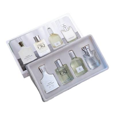 China Conjunto de fragancias de madera fresca 25 ml * 4 Eau de Toilette Spray Box para perfumes seductores para hombres en venta