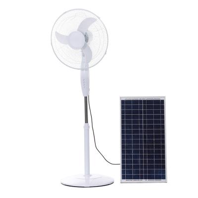 China 2m van de de Ventilator10w Vloer van het Koord Brushless DC12V Zonnevoetstuk de Tribune Elektrische Ventilator Te koop