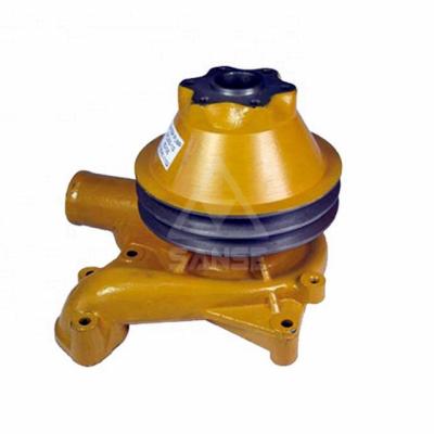 China Crawler Excavator PC200-1 PC200-2 Excavator 6D105 Water Pump 6136611102 Diesel Water Pump 6136-61-1102 for sale