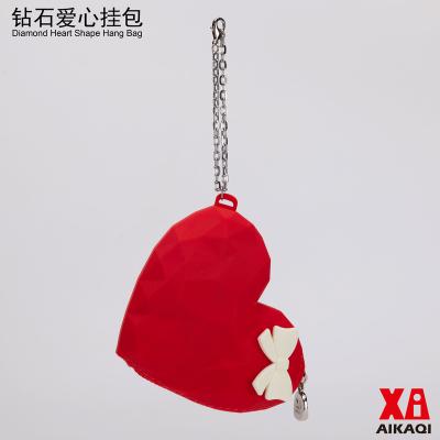 China High quality waterproof silicone money bag silicone product girls heart shape diamond bag new arrival beautiful fresh coin purse for sale