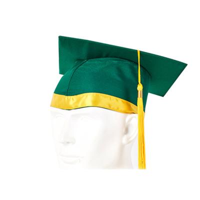 China Graduation Cap 2021 and School Gold High School Bachelore Cap Graduation Gown Dresses for sale