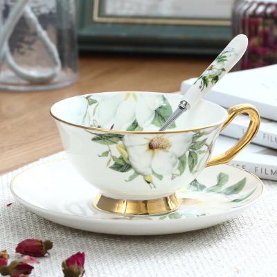 China 2021 European Stocked Gold Rim Bone China New Arrival Style Stocked Floral Decal Coffee Tea Cup Cup And Saucer For Restaurant for sale