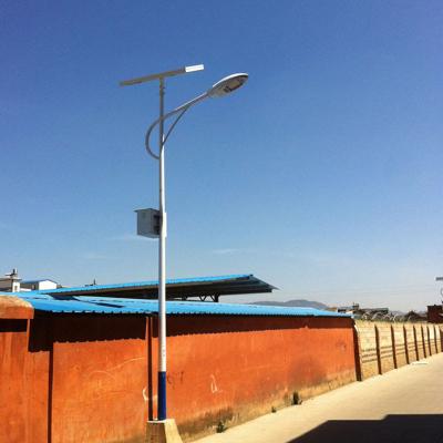 China Roadside Good Quality Outdoor Led Solar Street Light New Design for sale