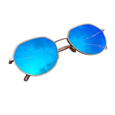 China New photo Bi-aspheric sunglasses 1.56 HMC fashion sunglasses maat blue ground lens SMOKY GRAY mirror for sale