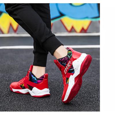 China CUSHIONING 2021 hot sale fashion leisure sports shoes and sneakers wholesale casual shoes for men for sale