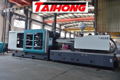 China Energy Saving Plastic Injection Molding Machine 780 Ton For Plastic Garden Chair for sale