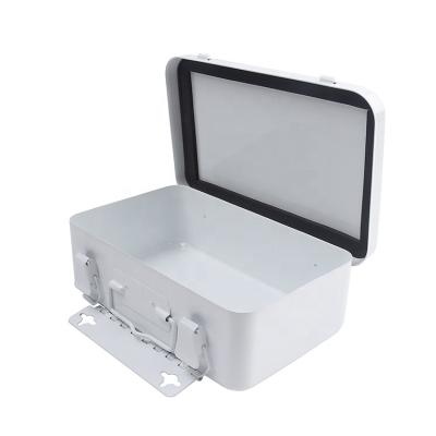 China Wholesale Medical First Aid Kit Wall Mounted Empty Box Roadside Car Factory First Aid Kit Made of Steel Portable Emergency First Aid Box en venta