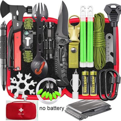 China Multifunctional Outdoor Camping Survival Kit Bag Military Tactical Survival Kit Outdoor Emergency Survival First Aid Rise Travel Kit en venta