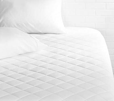 China Waterproof Breathable Mattress Cover Quilted Fabric Overclocking Waterproof Mattress Protector for sale