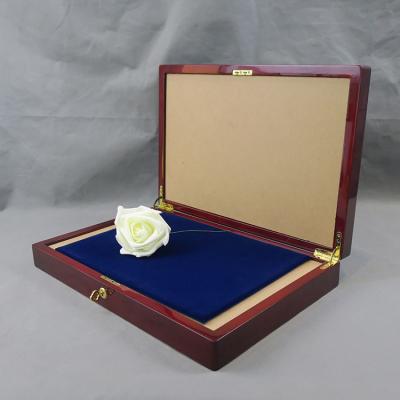 China Recycled Materials Customized Wooden Velvet Jewelry Display Box MDF Gift Packing Box for sale