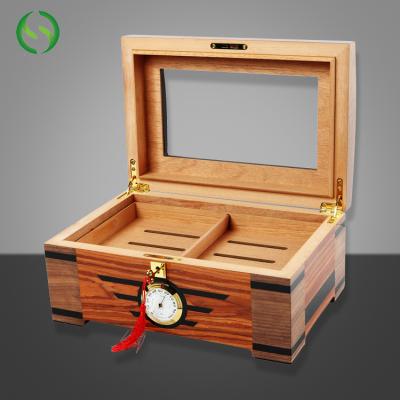 China Wholesaler Handmade Chandelier Finishing Cedar Wooden Cigar Box Humidor for sale