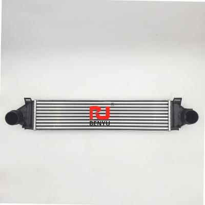 China Engine cooling system intercooler pipe car radiator pa66 gf30 turbo aluminum plastic intercooler for LR2 OEM (FA_): LR009802 for sale