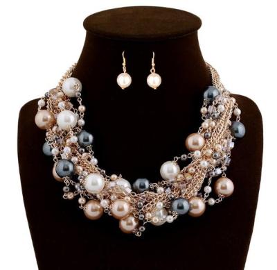 China Wholesale China Pearl Daily Wear Necklace Jewelry Earring And Necklace Set for sale