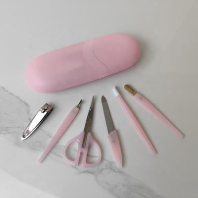 China Durable Light Pink Ladies Macaron Manicure and Portable Manicure and Manicure Trimmer Set for sale