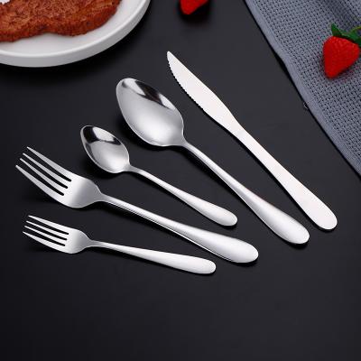 China Viable Cutlery Sets 5 Pcs Hotel Restaurant Flatware Dinner Set Stainless Steel Daily Home Use Cutlery Set With Steak Knife for sale