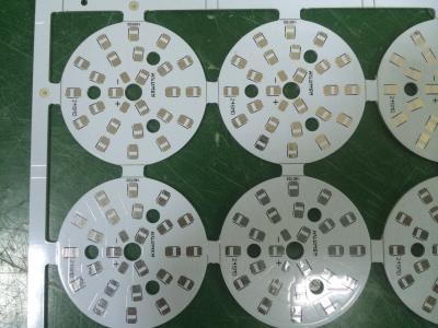 Китай Черный агрегат PCB СИД FR4 Silkscreen 0.8mm | СИД 3.0mm освещая PCB продается