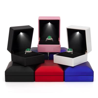 China New Custom Led Black Seamless Light Pendant Jewelry Boxes With Logo for sale