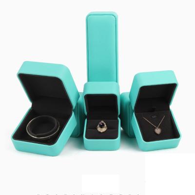 China New Design Black Diamond Earring Bracelet Necklace Packaging Box Around Corner PU Velvet Leather Jewelry Ring Boxes for sale