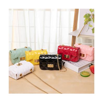 China EM614 Fashion Women Summer Fashion Chain Jelly Bags Kids Purse Mini Handbags Small PVC Cheap Luxury Waterproof Cross Body Bag Candy for sale