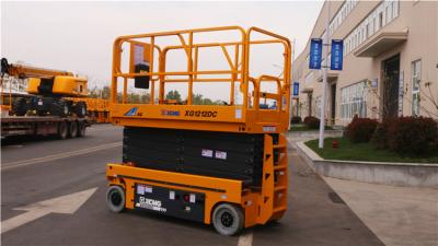 Κίνα XCMG manufacturer 12m electric scissor lift table Chinese mobile scissor lifting platform προς πώληση